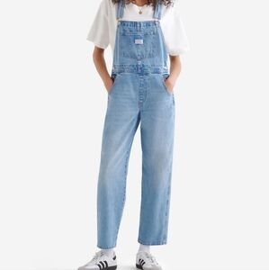 Levis vintage overalls (womans)